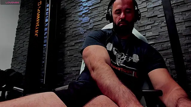 Snapshot of David_Big_Daddy chatting on April 23, 3:14 pm David Big Daddy online show from April 23, 3:14 pm