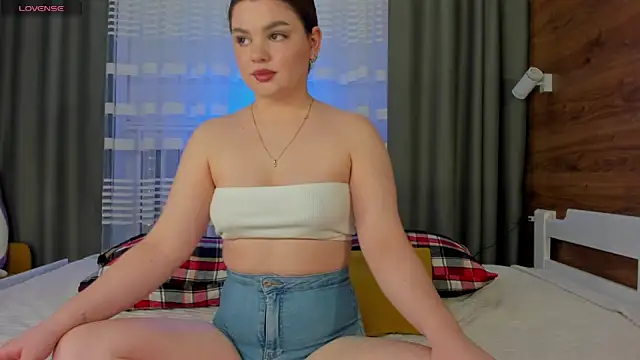 Snapshot of Elizabeth_Hottie_ chatting on December 6, 11:47 pm Elizabeth Hottie online show from December 6, 11:47 pm