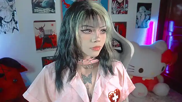 Deadly Doll online show from October 18, 7:47 pm