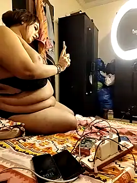 IndianPornStarRavee online show from March 27, 5:34 pm