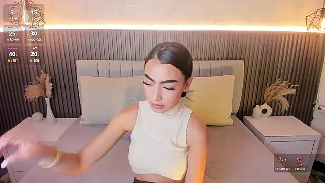 SHANONCLARK online show from October 18, 6:08 pm