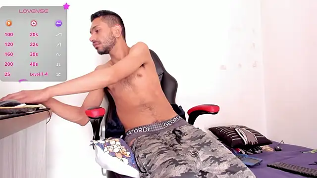 Aron Baylor online show from December 14, 6:01 pm