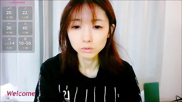 Snapshot of Love_me_Eri_ chatting on September 29, 10:58 pm Love me Eri  online show from September 29, 10:58 pm