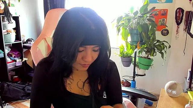 annie walker6 online show from February 18, 7:54 pm