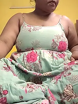 flamingoss online show from April 14, 9:10 pm