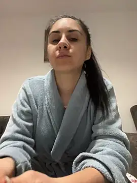 JenniferEdith online show from March 10, 5:50 pm