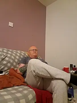 FriendlyDave online show from February 17, 9:41 pm