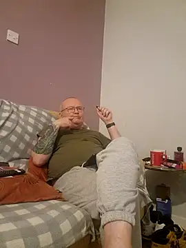 FriendlyDave online show from February 25, 9:24 pm