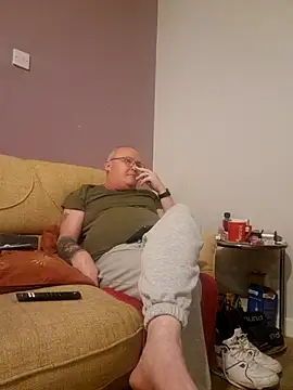 FriendlyDave online show from March 5, 9:15 pm