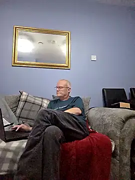 FriendlyDave online show from January 14, 8:20 am