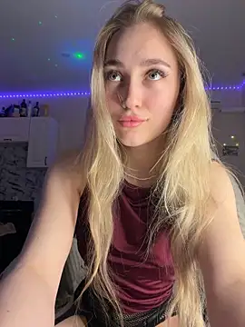 Good  Girl  online show from February 16, 3:52 pm