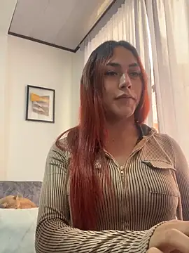 jesica  simpson online show from February 21, 3:10 pm