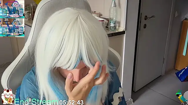 Snapshot of ShiroiFubuki chatting on July 7, 8:51 am ShiroiFubuki online show from July 7, 8:51 am
