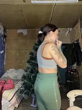 Snapshot of Jess_honey chatting on December 17, 1:27 pm Jess honey online show from December 17, 1:27 pm