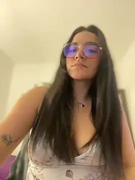 Lia flowers online show from March 5, 11:05 pm