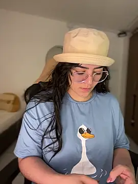 Lia flowers online show from February 2, 11:14 pm