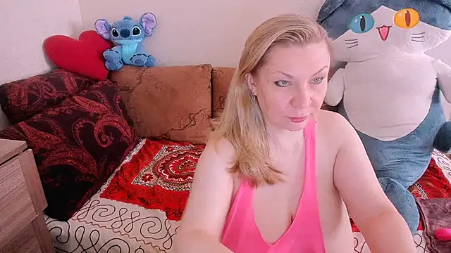 KerryBlareX online show from April 6, 11:33 am