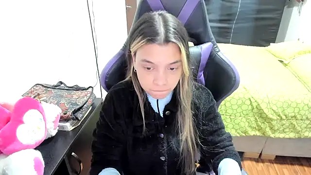 LuisaReyes 2911 online show from October 18, 2:14 am