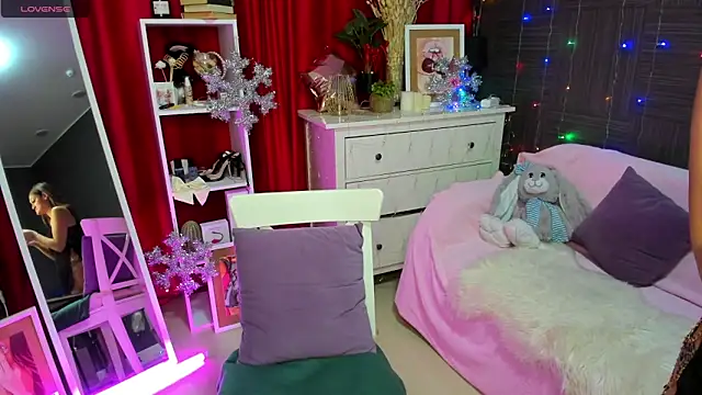 Queen baby online show from December 12, 1:43 am