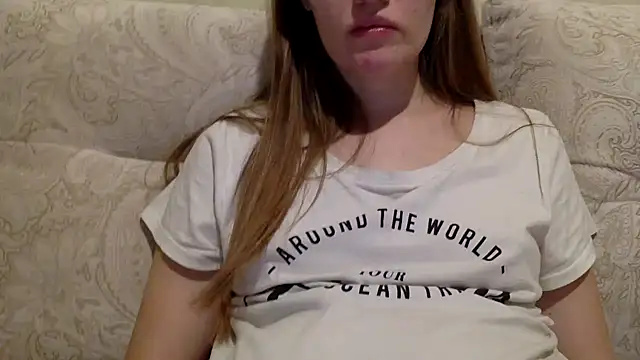 Snapshot of vanessa4you chatting on December 16, 4:13 am vanessa4you online show from December 16, 4:13 am