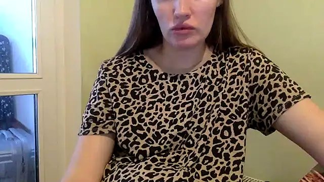 Snapshot of vanessa4you chatting on February 6, 4:21 am vanessa4you online show from February 6, 4:21 am