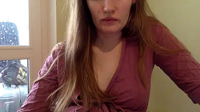 Snapshot of vanessa4you chatting on February 14, 8:31 am vanessa4you online show from February 14, 8:31 am