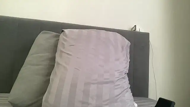 Snapshot of vanessa4you chatting on October 22, 4:46 am vanessa4you online show from October 22, 4:46 am