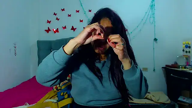 AmaraRoberts420 online show from January 16, 11:27 pm