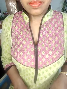 esita 1212 online show from February 28, 5:04 pm