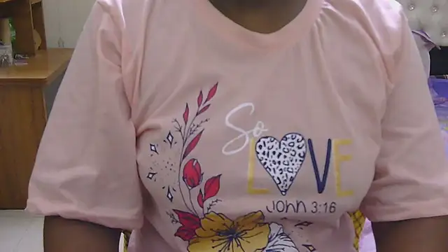Snapshot of esita_1212 chatting on April 26, 2:15 pm esita 1212 online show from April 26, 2:15 pm