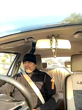 Dick 6inches online show from December 4, 3:05 am