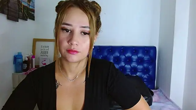 Snapshot of carla_beer chatting on January 10, 12:04 pm carla beer online show from January 10, 12:04 pm