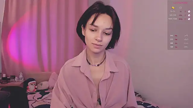 Snapshot of VivianLy_ chatting on December 4, 12:14 pm VivianLy online show from December 4, 12:14 pm