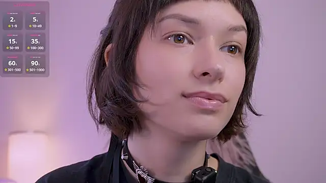 Snapshot of VivianLy_ chatting on March 2, 11:50 am VivianLy online show from March 2, 11:50 am