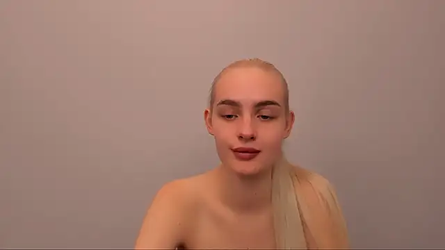 OliviaKisss online show from December 21, 9:11 pm