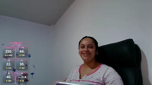 VICTORIABLACK xh online show from April 15, 6:04 pm