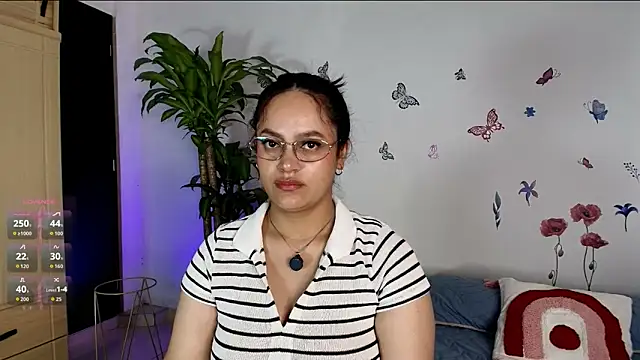 Snapshot of VICTORIABLACK_@xh chatting on May 9, 9:58 am VICTORIABLACK xh online show from May 9, 9:58 am