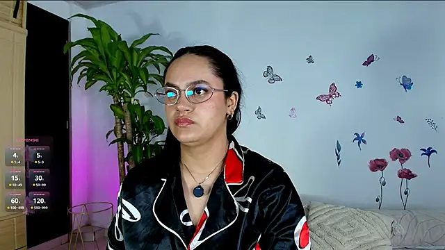 Snapshot of VICTORIABLACK_@xh chatting on June 10, 9:52 am VICTORIABLACK xh online show from June 10, 9:52 am