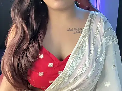 Snapshot of shanayaaa_1 chatting on September 21, 6:42 pm shanayaaa 1 online show from September 21, 6:42 pm