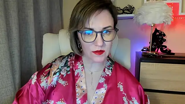 feliziaDesire online show from November 17, 8:25 pm