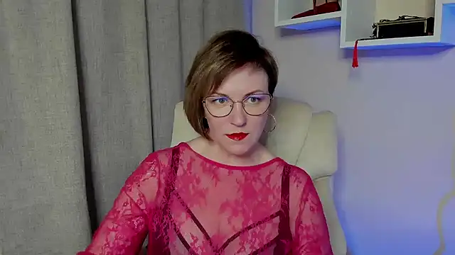 Snapshot of feliziaDesire chatting on May 15, 10:11 am feliziaDesire online show from May 15, 10:11 am