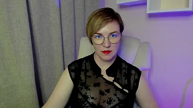 Snapshot of feliziaDesire chatting on July 5, 3:41 pm feliziaDesire online show from July 5, 3:41 pm