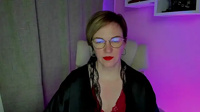 Snapshot of feliziaDesire chatting on July 23, 2:53 am feliziaDesire online show from July 23, 2:53 am