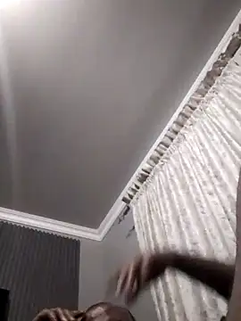 Snapshot of TheTwist chatting on February 25, 11:00 pm TheTwist online show from February 25, 11:00 pm