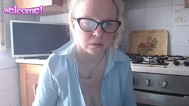 martachatte online show from April 14, 10:10 am