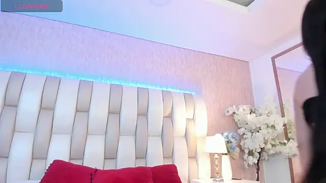 Rebeca jones online show from February 21, 1:11 pm