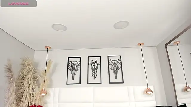 Rebeca jones online show from September 18, 12:07 pm