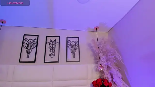 Rebeca jones online show from November 13, 12:26 pm