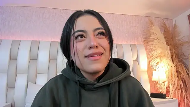 Rebeca jones online show from April 14, 12:11 pm