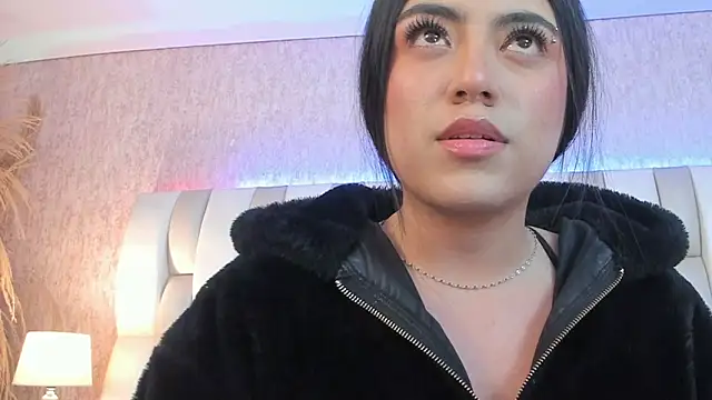 Snapshot of Rebeca_jones chatting on May 13, 12:24 pm Rebeca jones online show from May 13, 12:24 pm